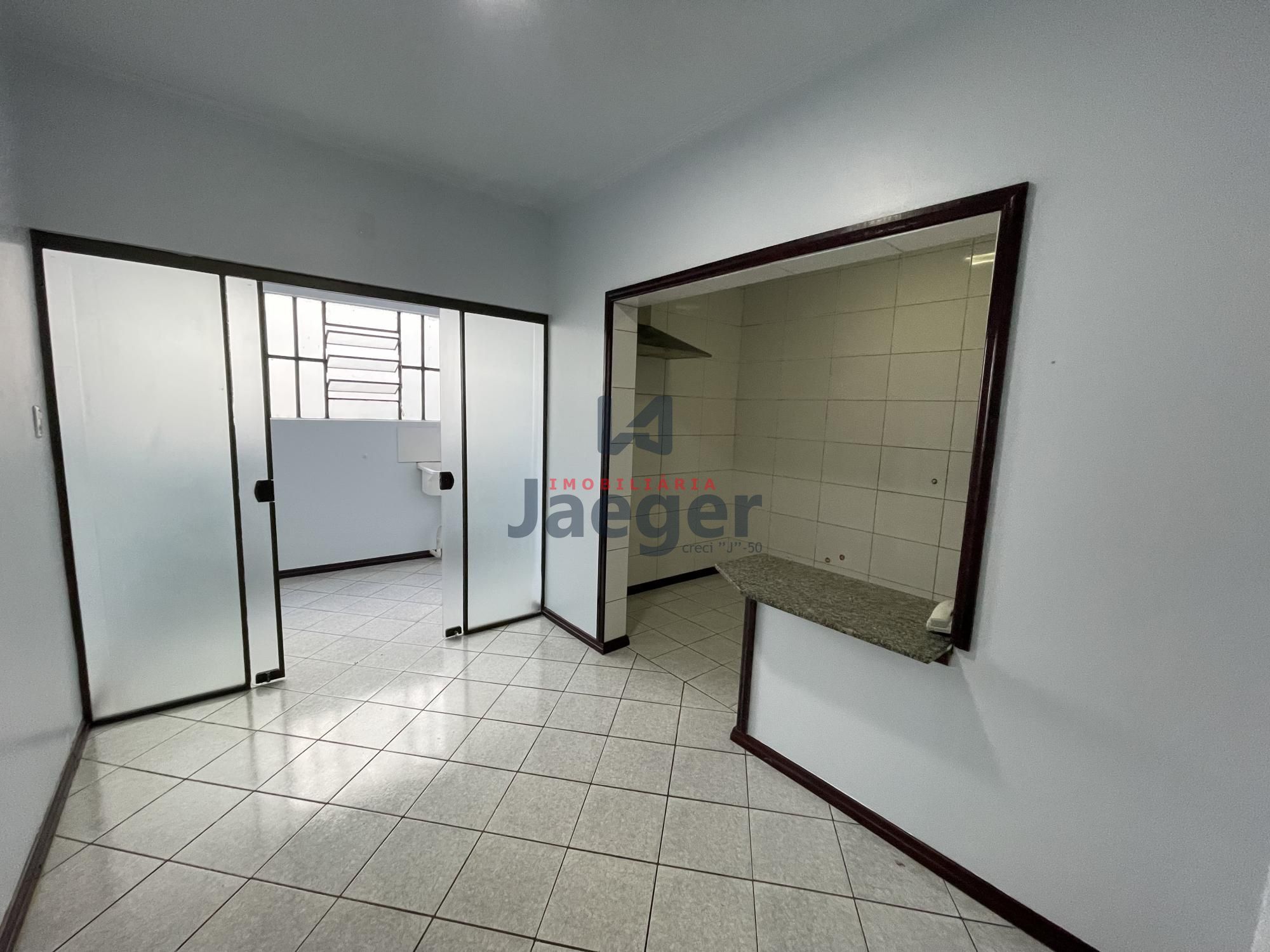 Apartamento à venda com 3 quartos, 95m² - Foto 1