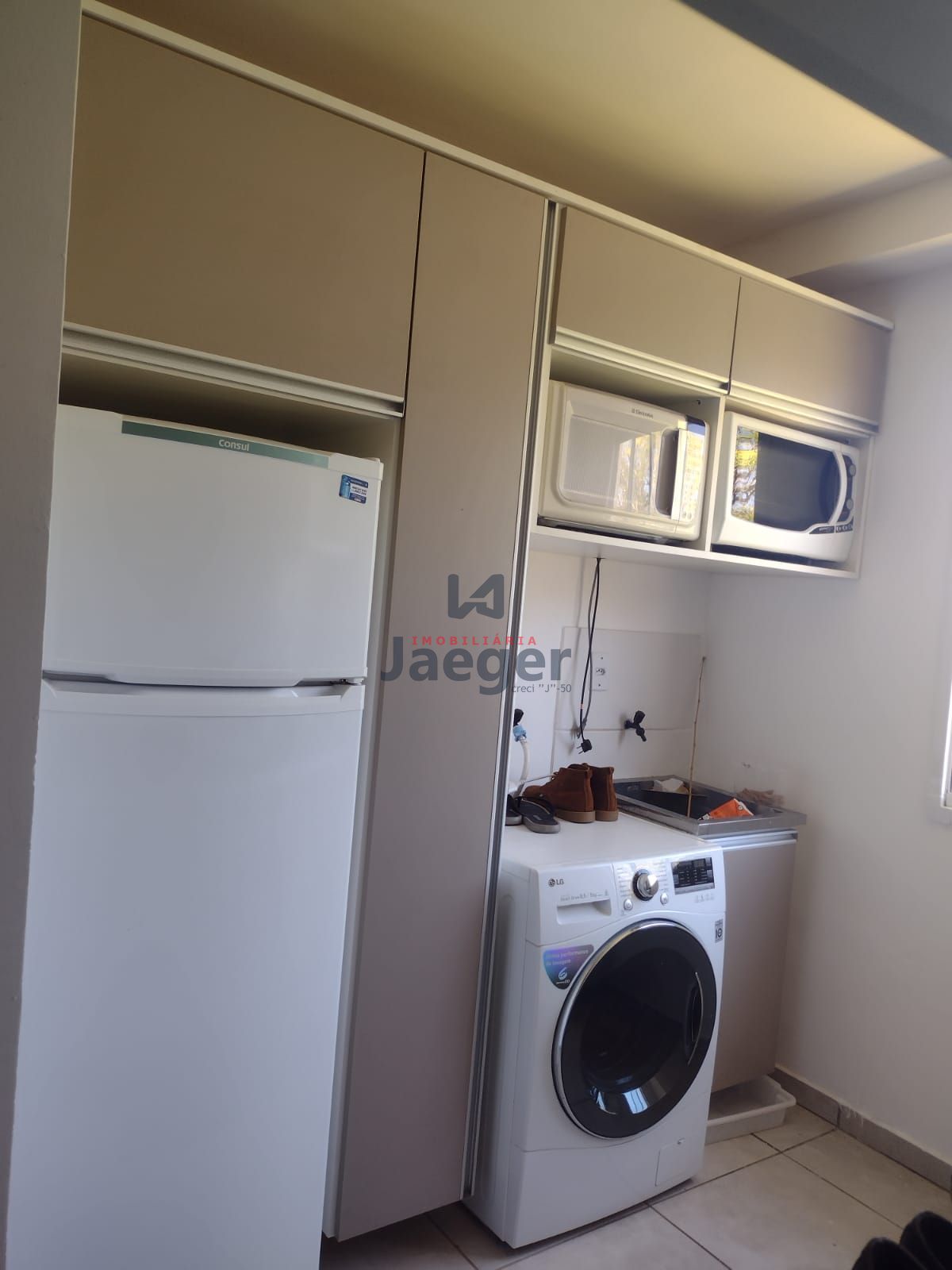 Apartamento à venda com 2 quartos, 45m² - Foto 2