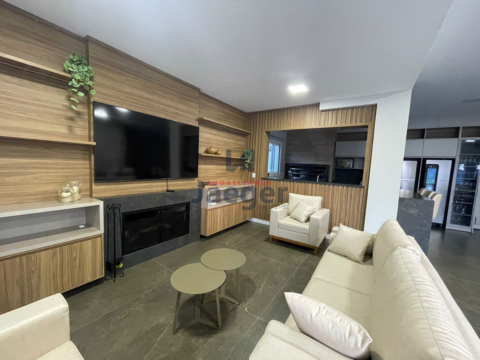 Apartamento à venda com 3 quartos, 298m² - Foto 14