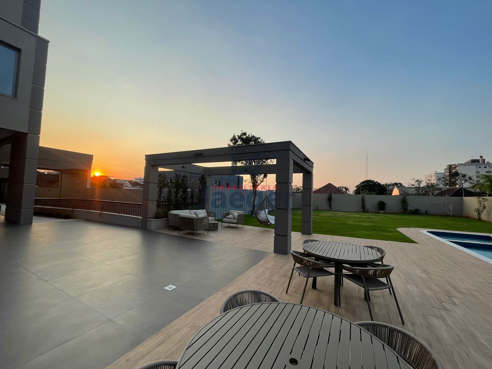 Apartamento à venda com 3 quartos, 298m² - Foto 15
