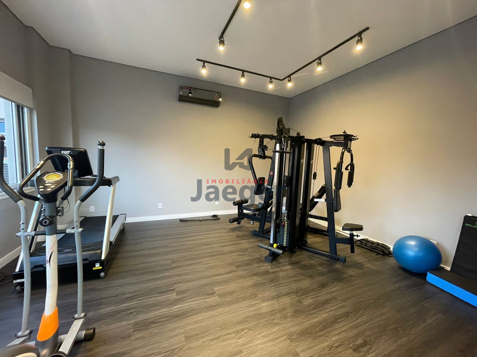 Apartamento à venda com 3 quartos, 298m² - Foto 13