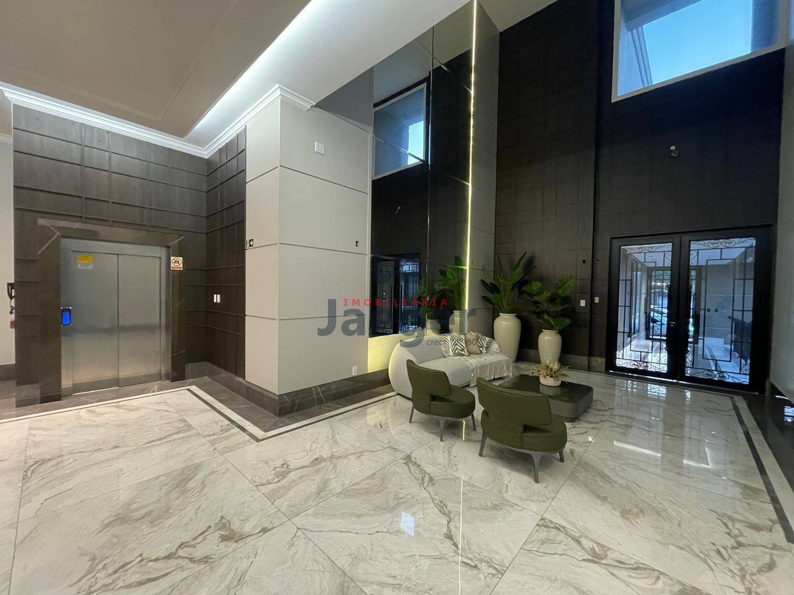 Apartamento à venda com 3 quartos, 298m² - Foto 17