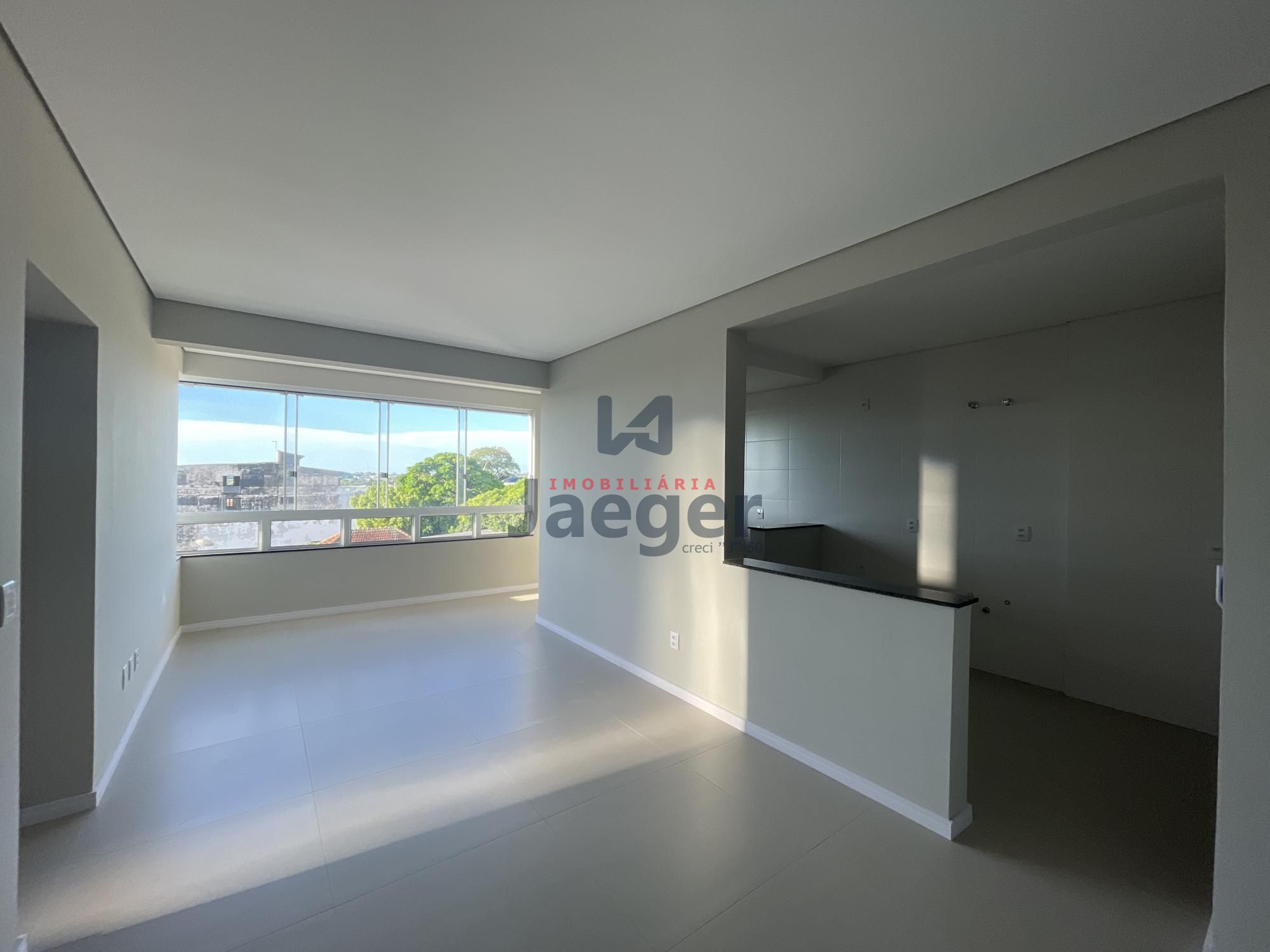 Apartamento à venda com 2 quartos, 77m² - Foto 2