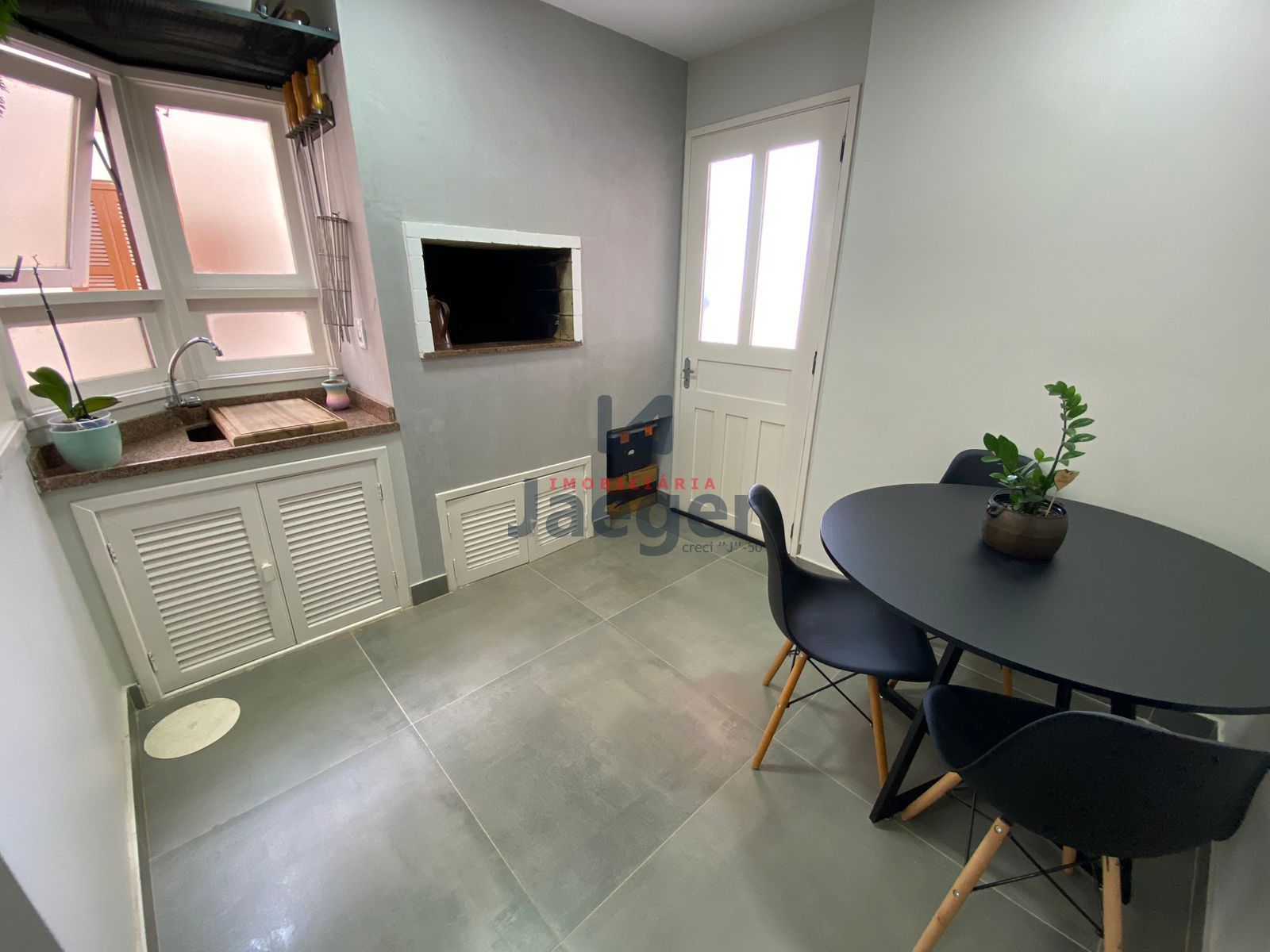 Apartamento à venda com 3 quartos, 142m² - Foto 10