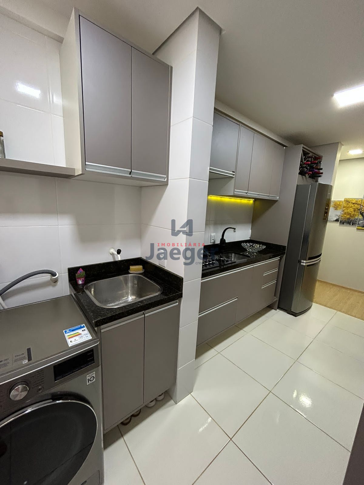 Apartamento à venda com 2 quartos, 56m² - Foto 9