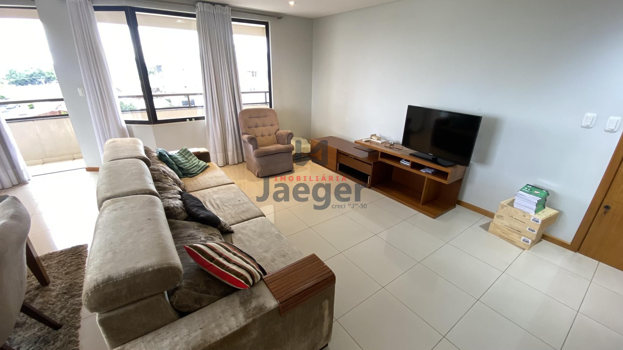 Apartamento à venda com 3 quartos, 226m² - Foto 8