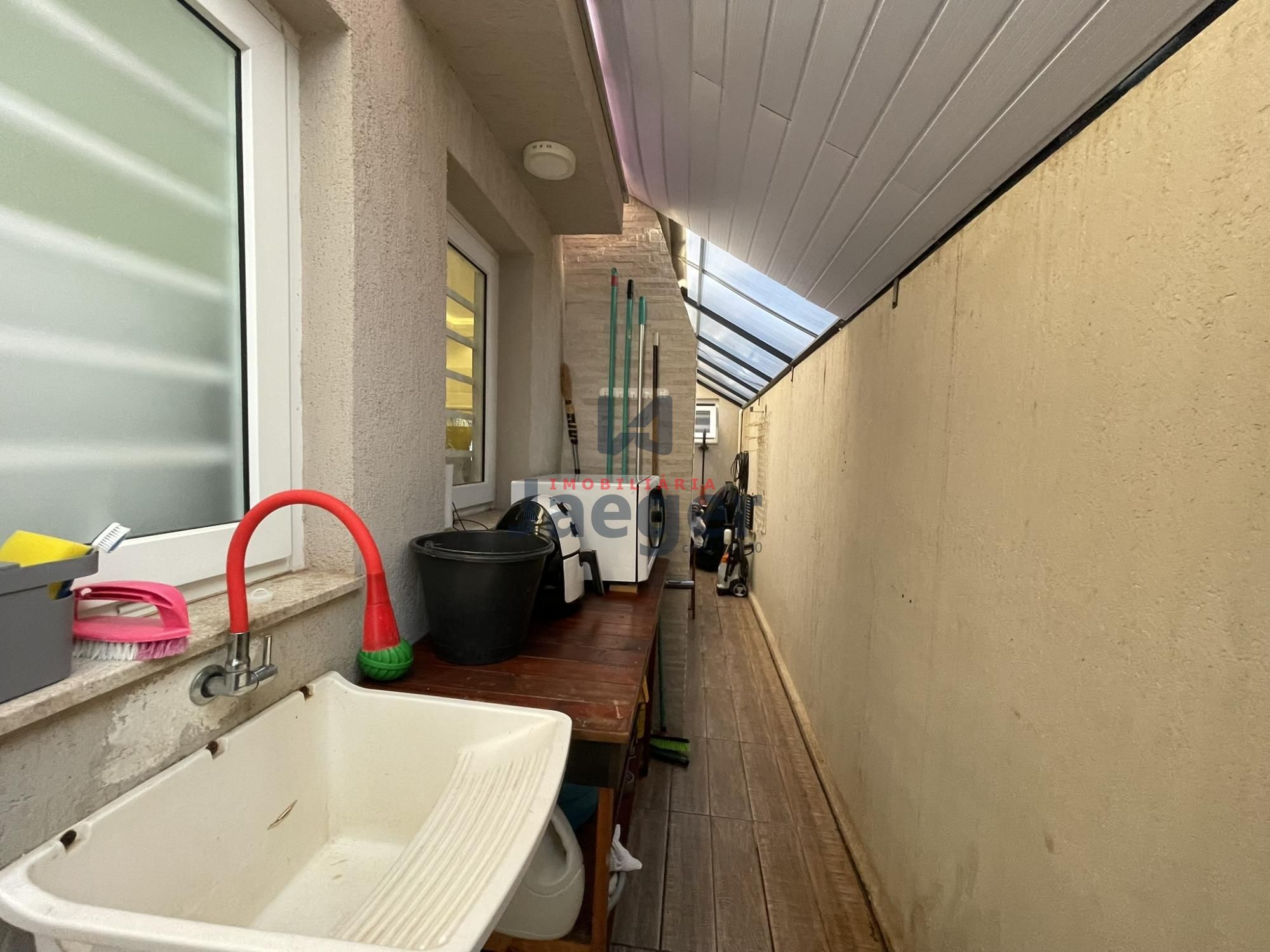 Casa à venda com 3 quartos, 178m² - Foto 27