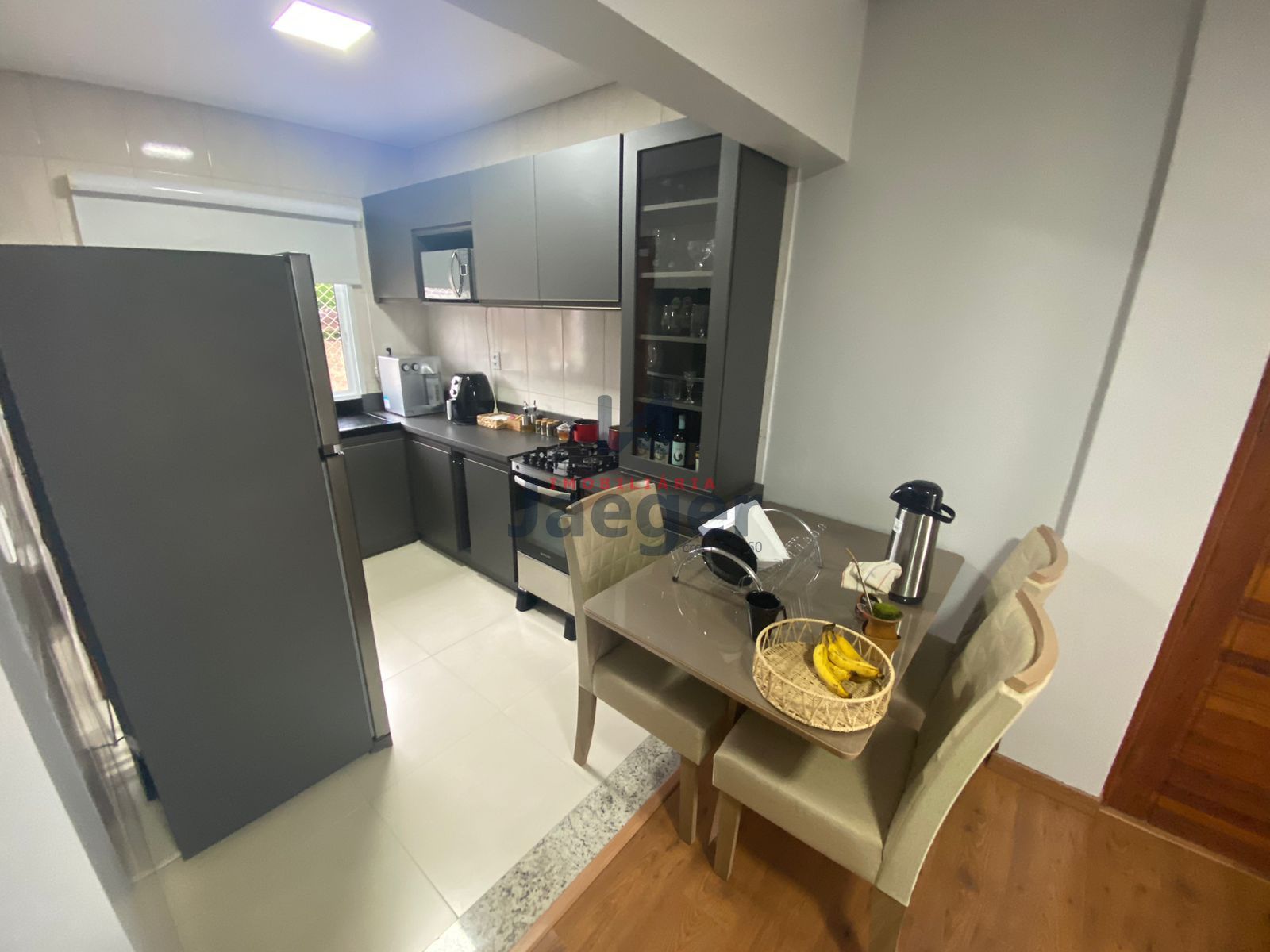 Apartamento à venda com 2 quartos, 69m² - Foto 6