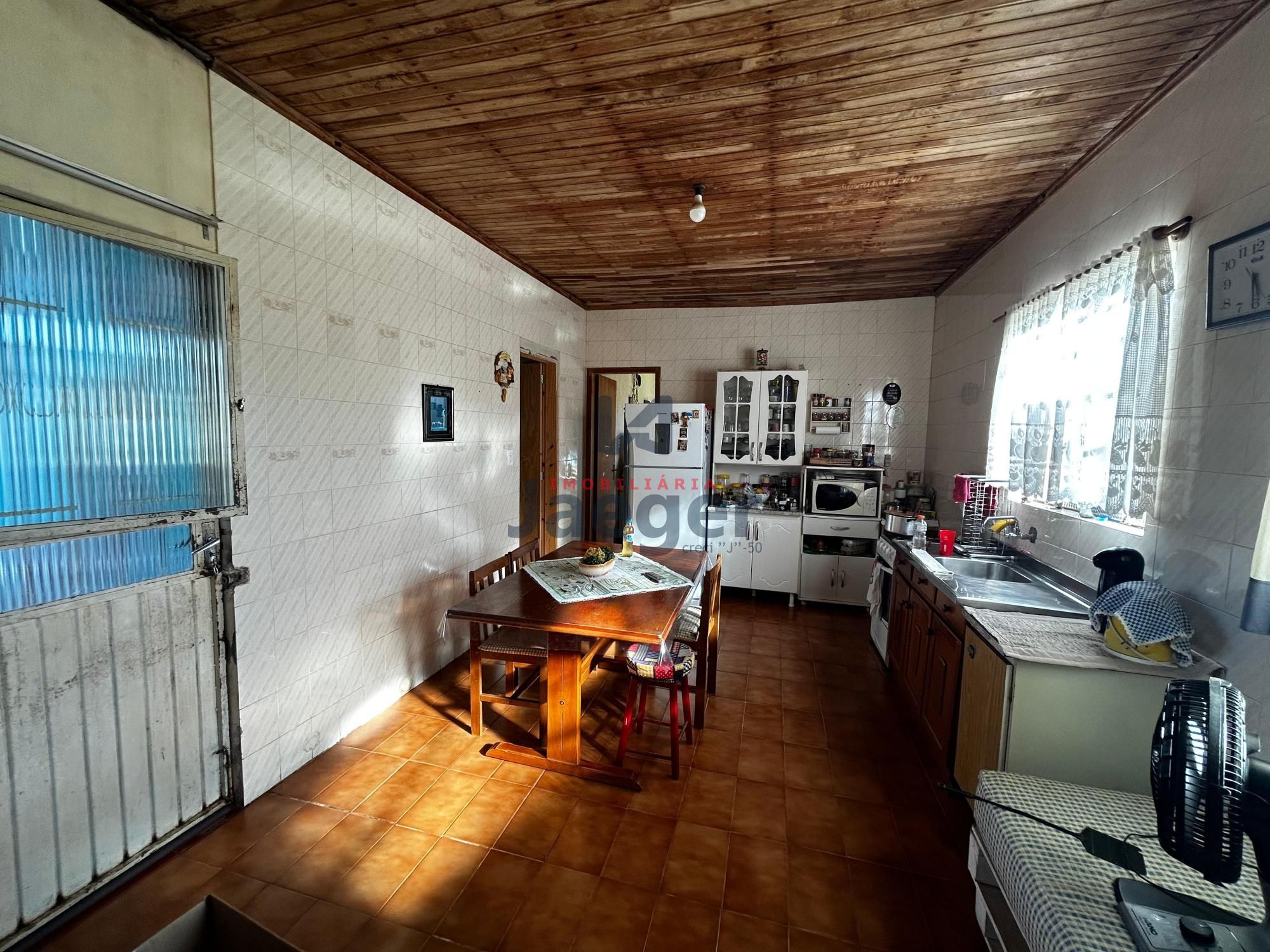 Casa, 3 quartos, 169 m² - Foto 1