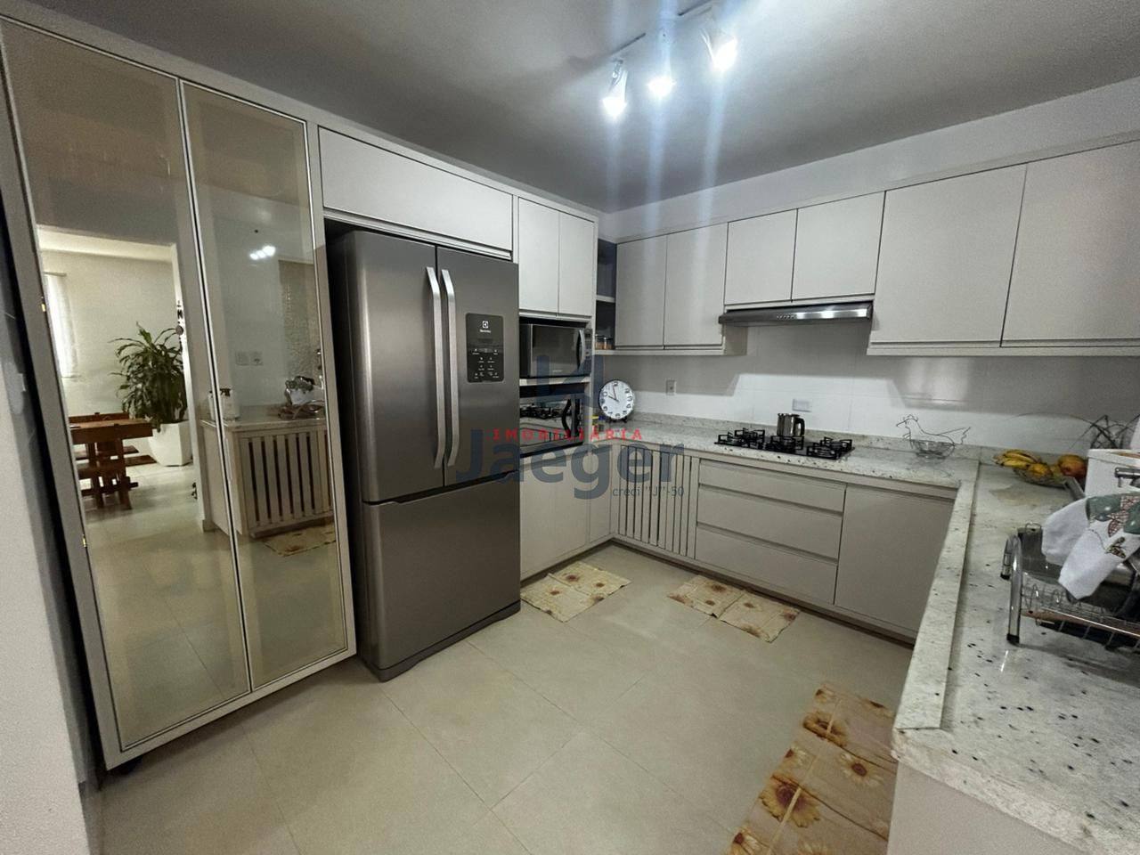 Casa, 3 quartos, 247 m² - Foto 3