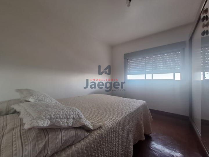 Apartamento para alugar com 2 quartos, 106m² - Foto 4