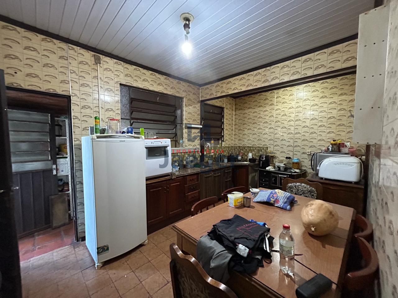 Casa à venda com 3 quartos, 250m² - Foto 3