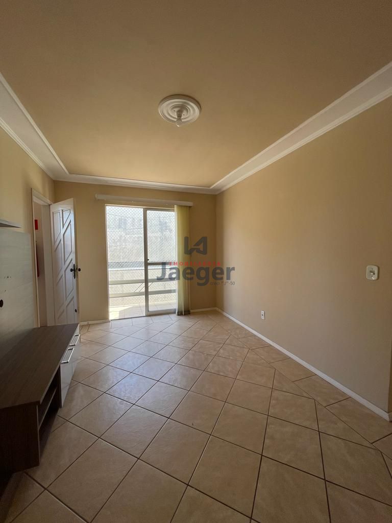 Apartamento à venda com 2 quartos, 60m² - Foto 2