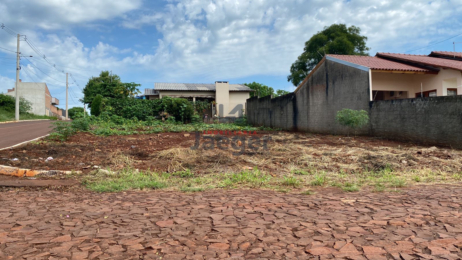 Terreno à venda, 350m² - Foto 1