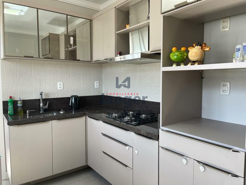 Apartamento à venda com 2 quartos, 74m² - Foto 4