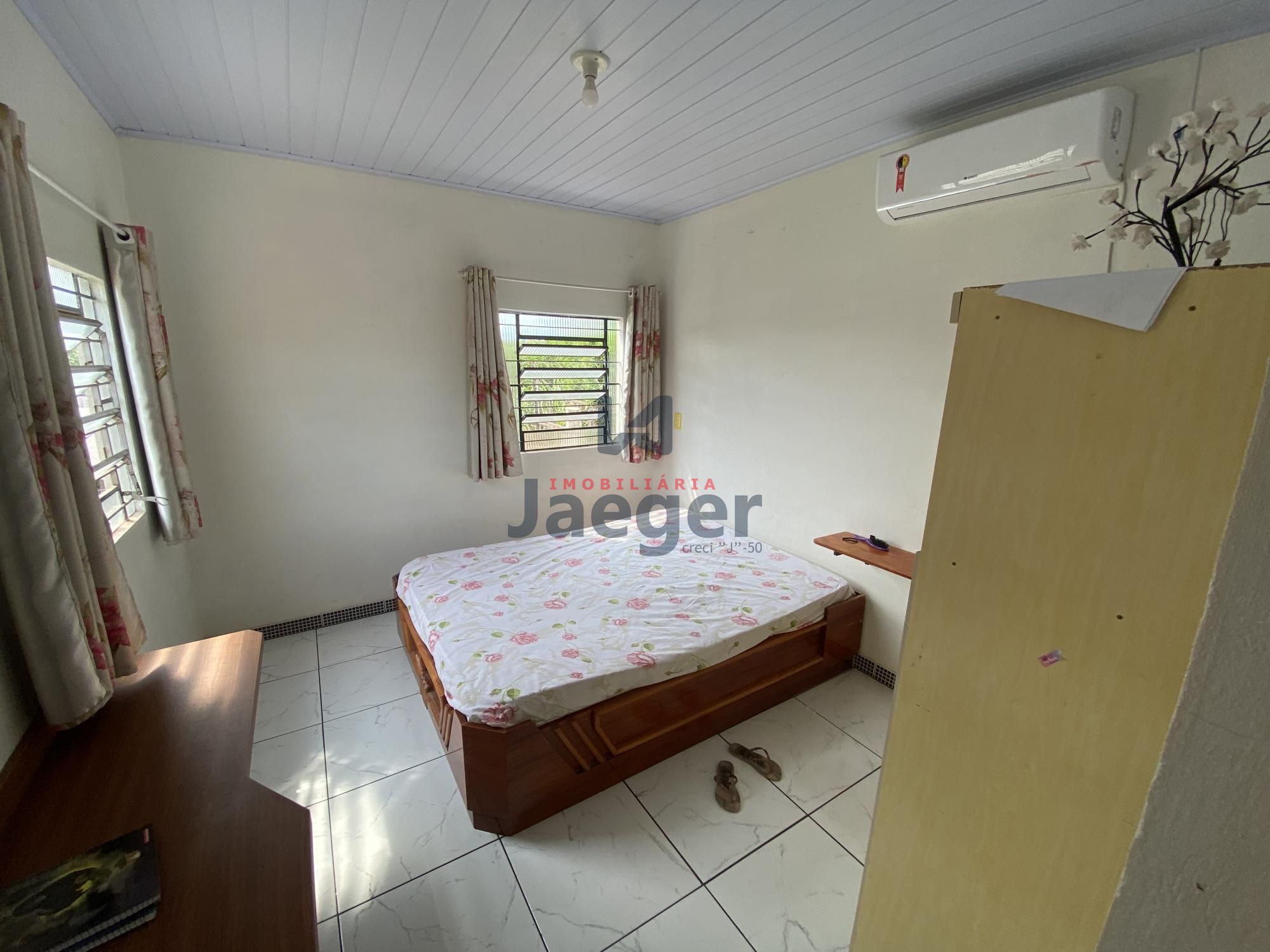 Casa à venda com 5 quartos, 180m² - Foto 6