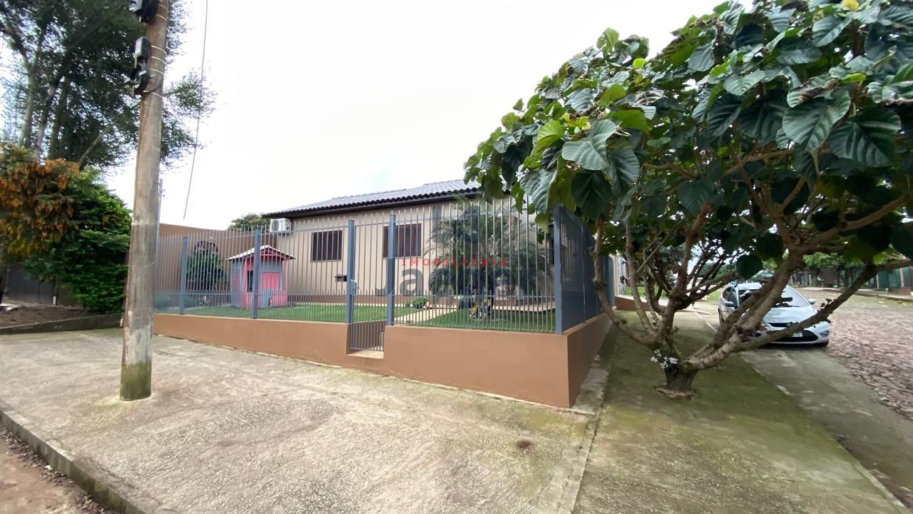 Casa à venda com 2 quartos, 120m² - Foto 1