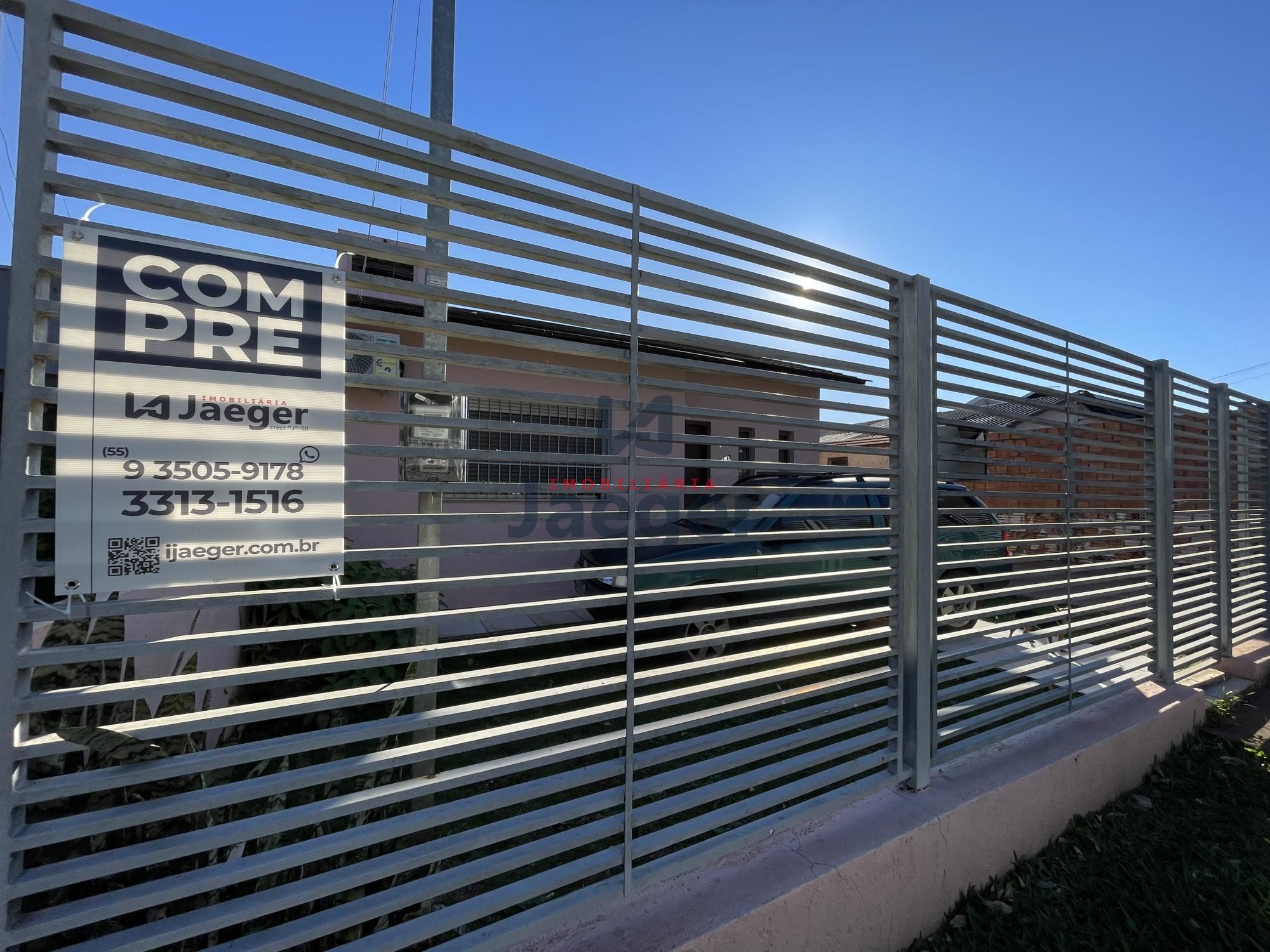 Casa à venda com 2 quartos, 70m² - Foto 1