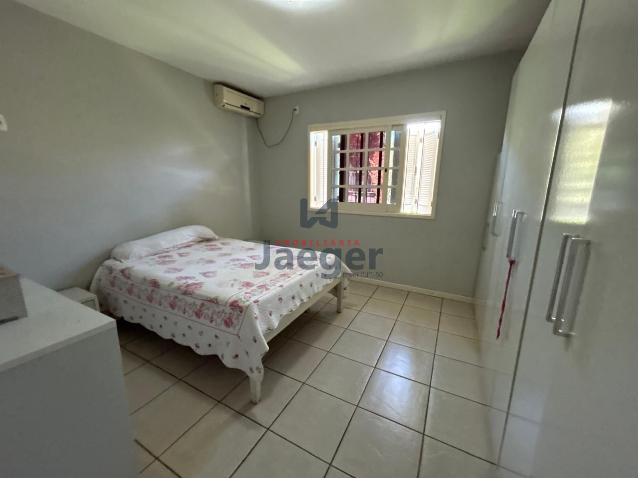 Casa à venda com 3 quartos, 178m² - Foto 8