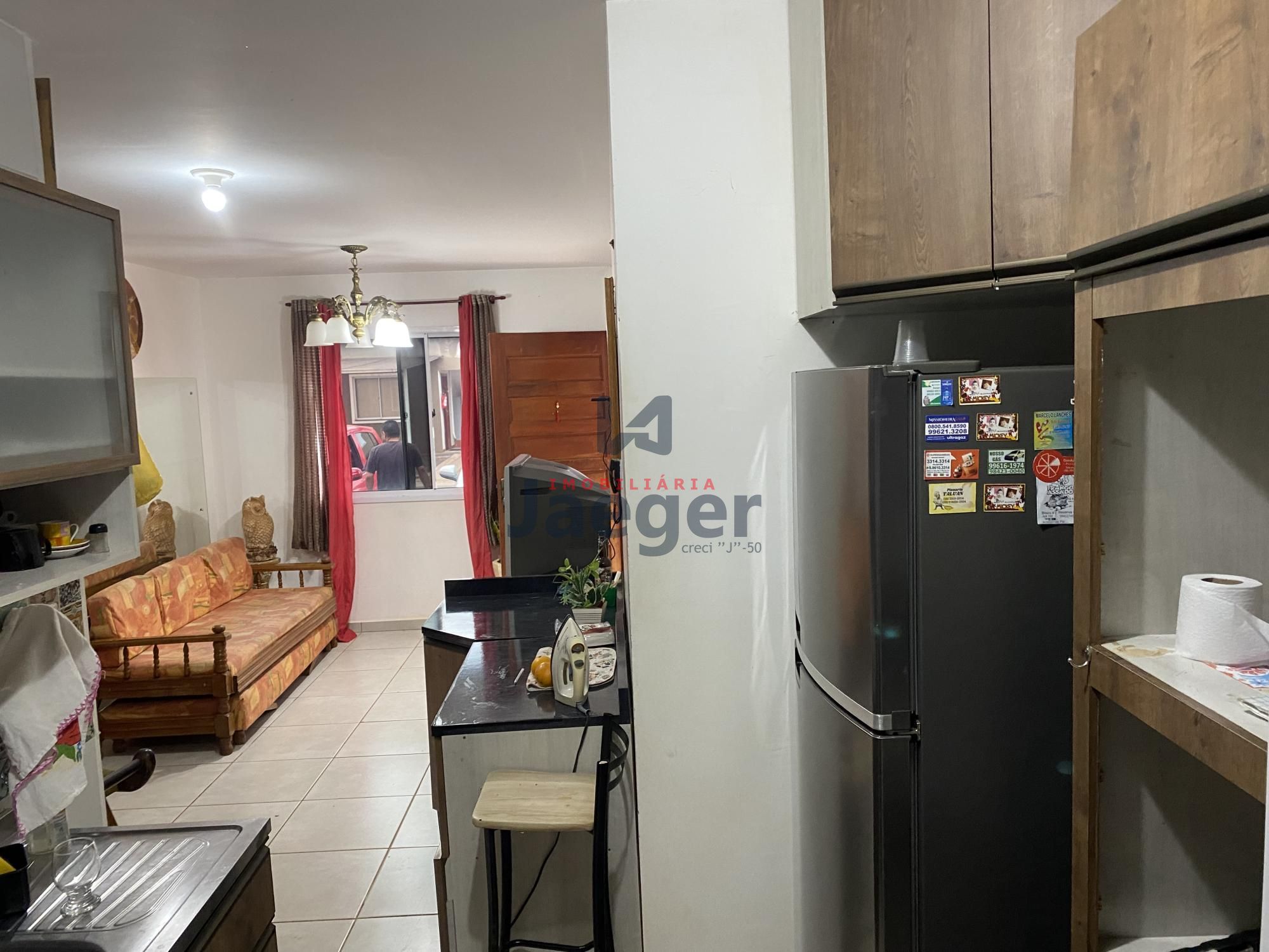 Apartamento à venda com 2 quartos, 65m² - Foto 4