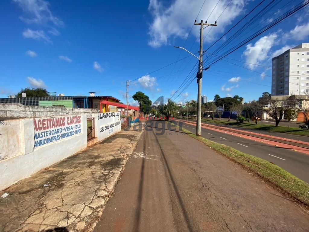 Terreno à venda, 897m² - Foto 1