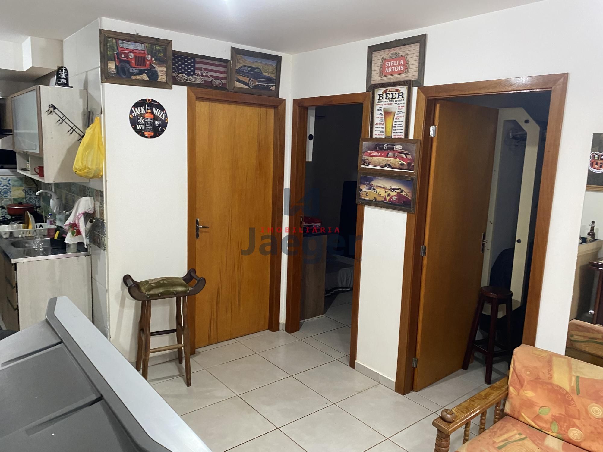 Apartamento à venda com 2 quartos, 65m² - Foto 2