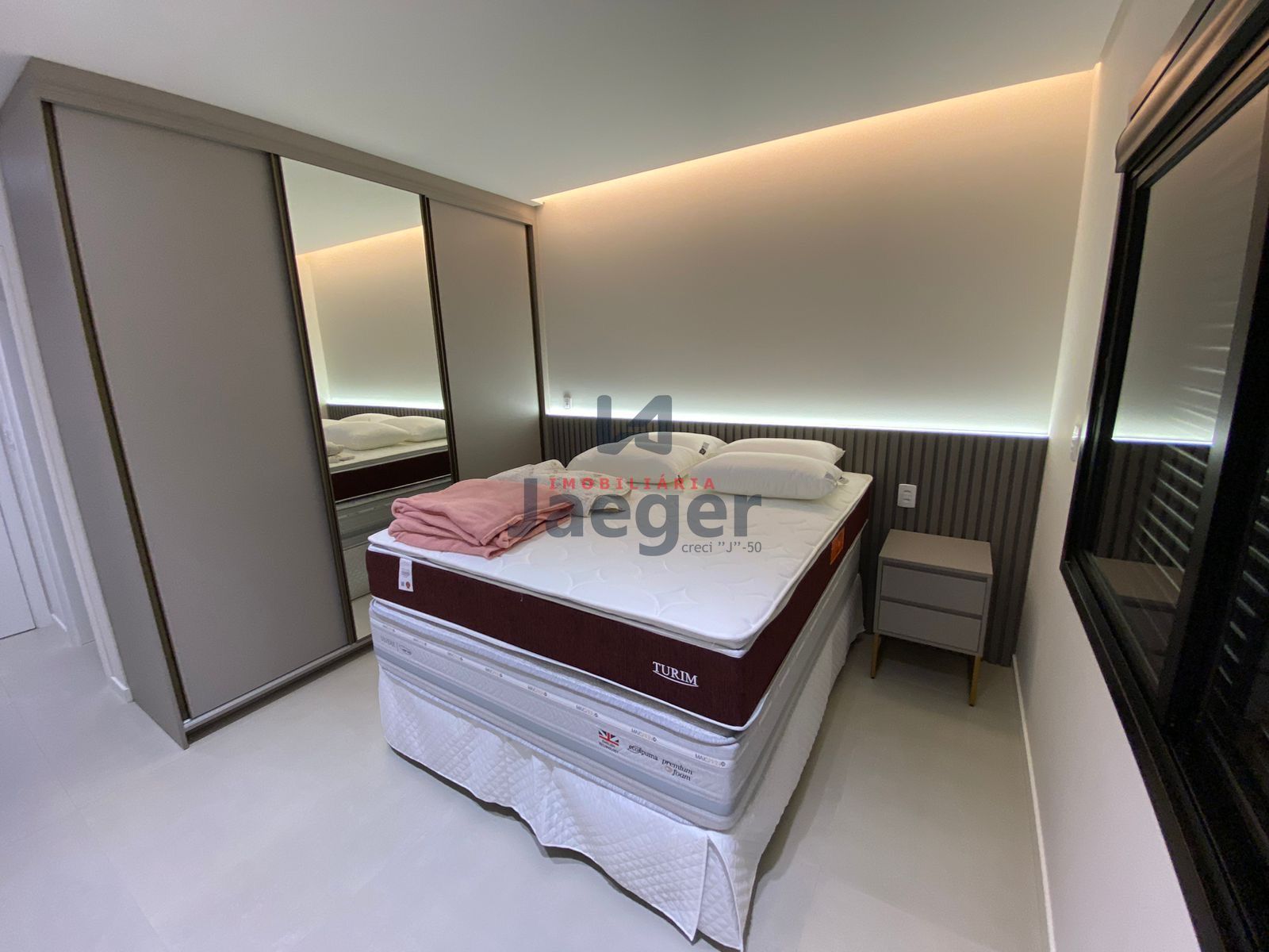 Casa, 3 quartos, 261 m² - Foto 3