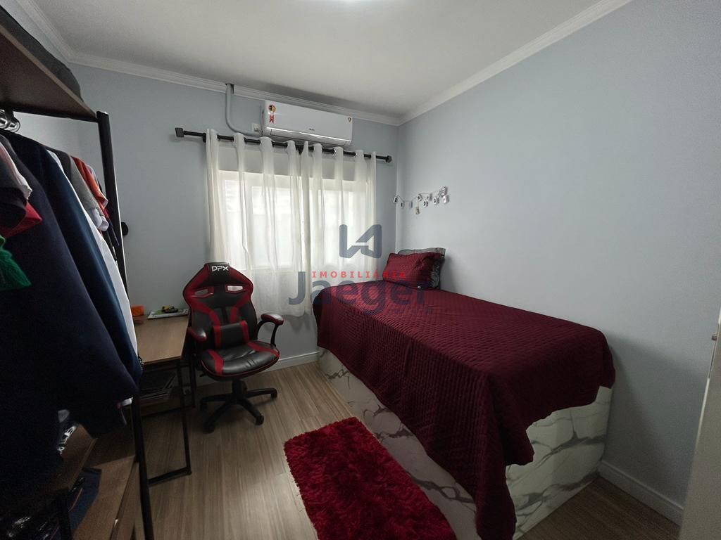 Apartamento à venda com 3 quartos, 135m² - Foto 11