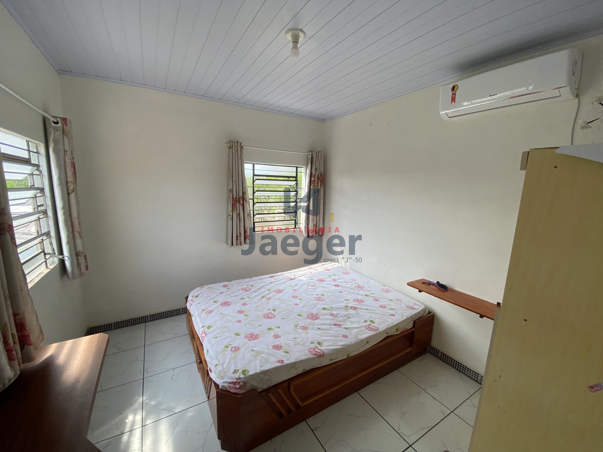 Casa à venda com 5 quartos, 180m² - Foto 12