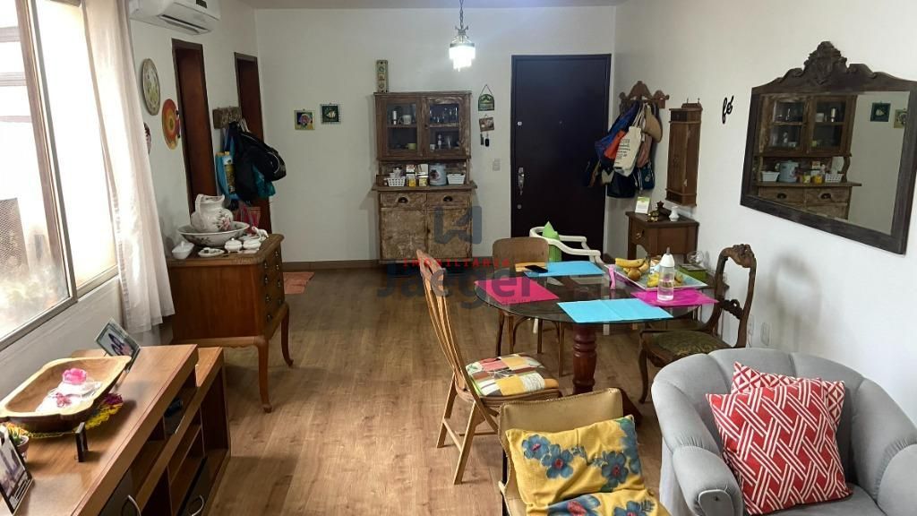 Apartamento à venda com 3 quartos, 95m² - Foto 2