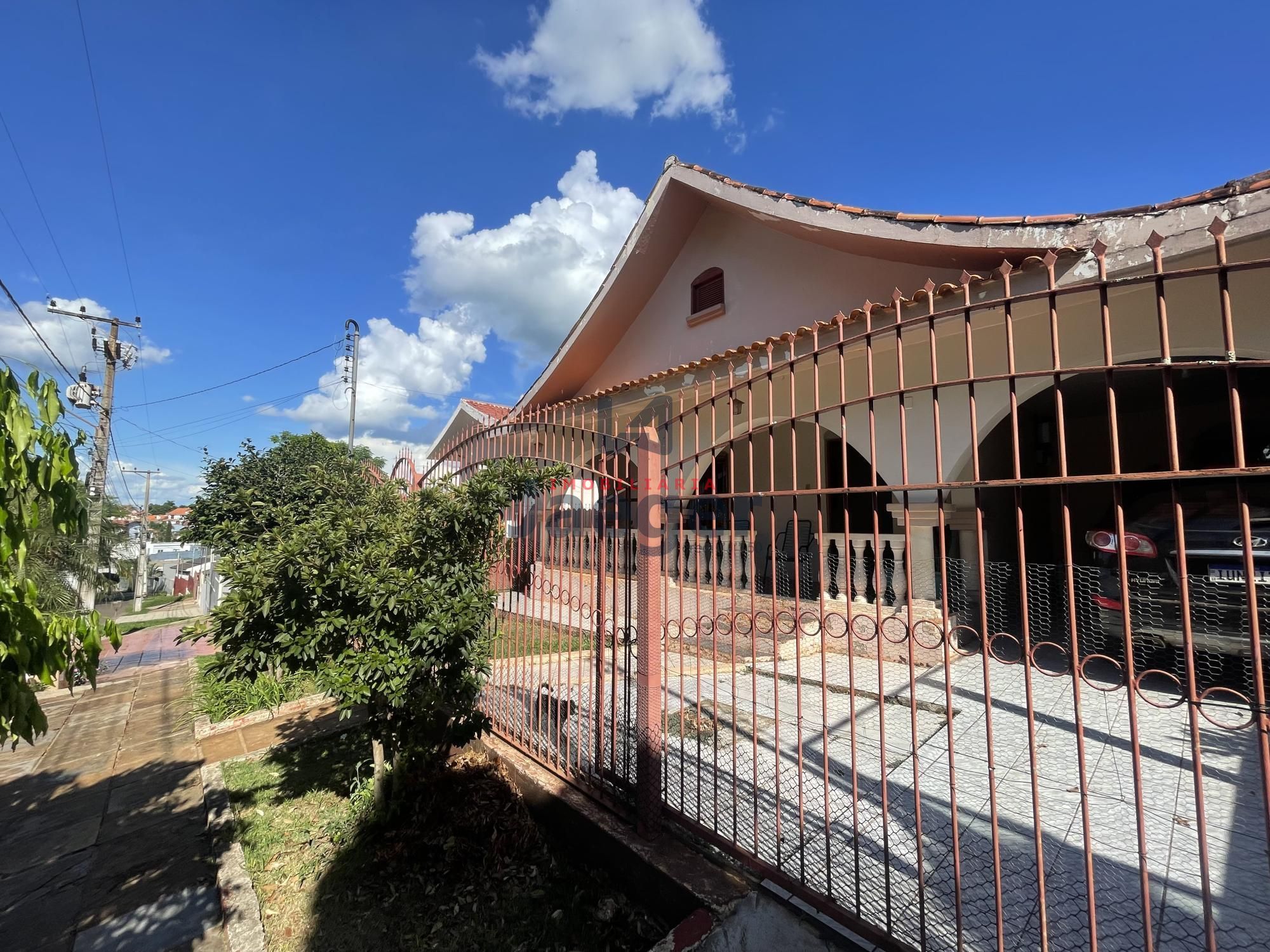 Casa à venda com 3 quartos, 183m² - Foto 3