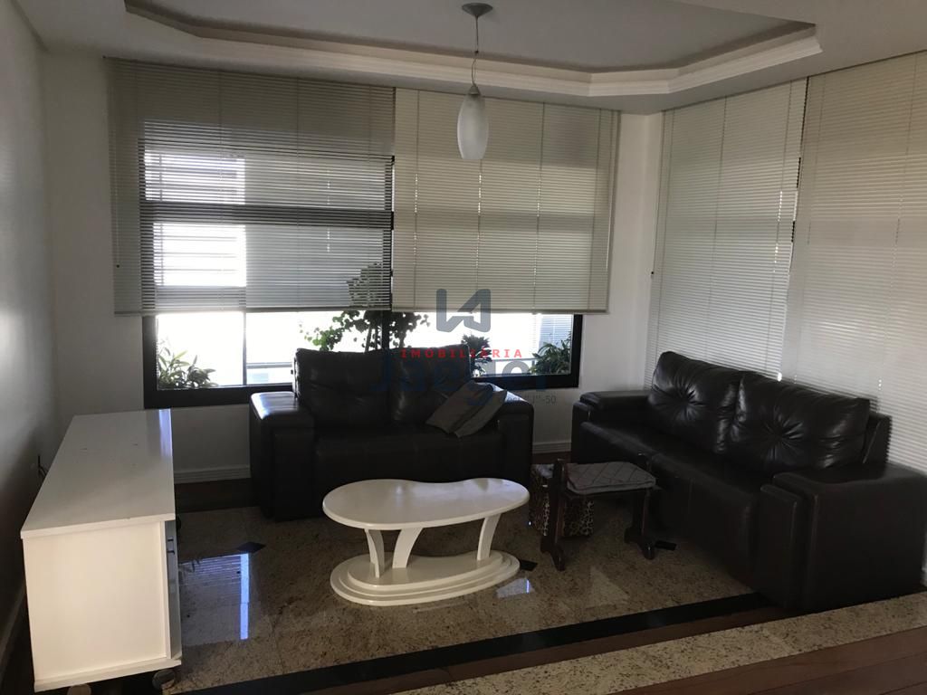 Apartamento à venda com 3 quartos, 190m² - Foto 17