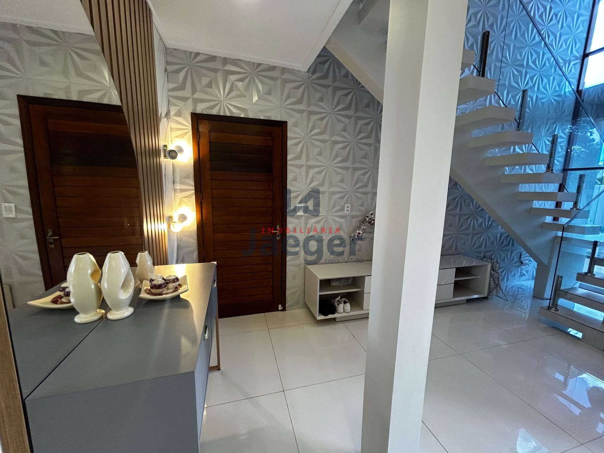 Casa, 4 quartos, 308 m² - Foto 2