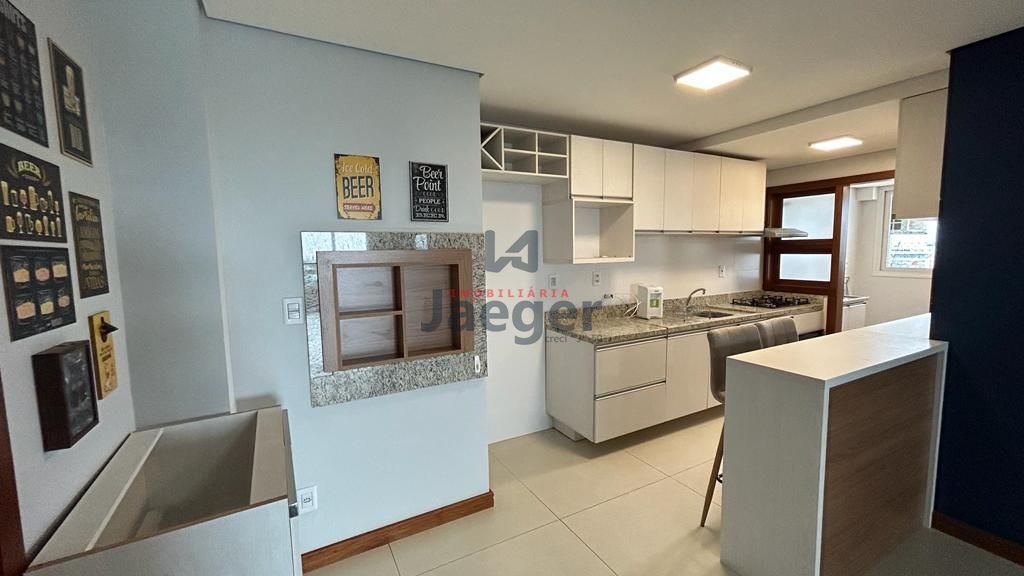 Apartamento à venda com 3 quartos, 126m² - Foto 2