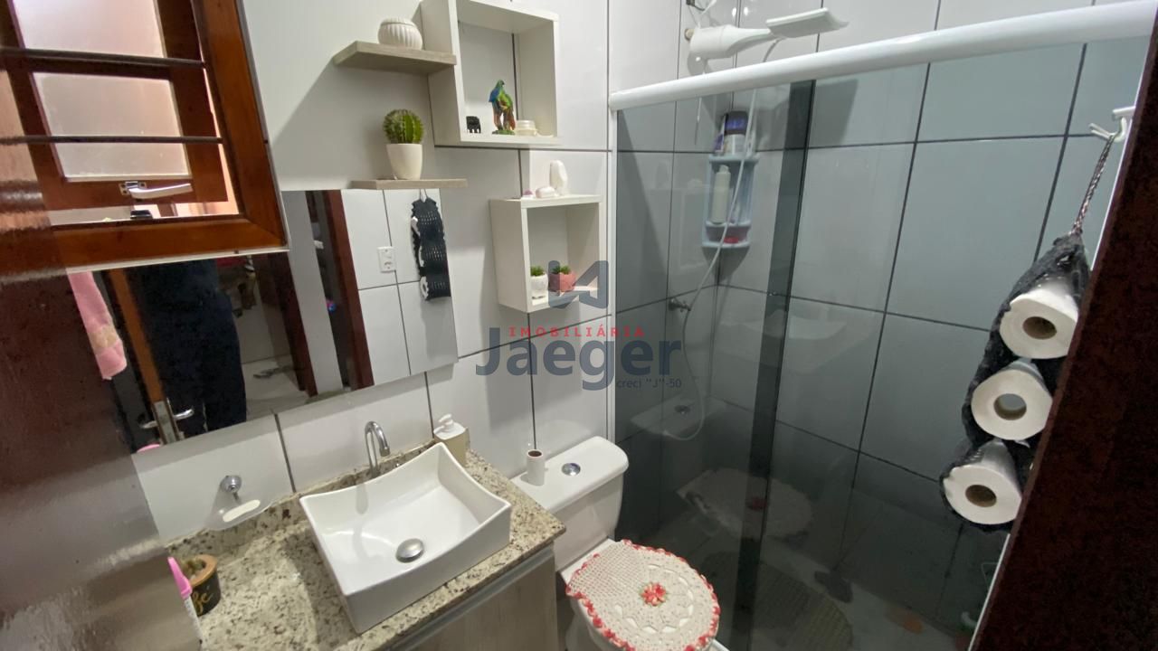 Casa à venda com 2 quartos, 120m² - Foto 8