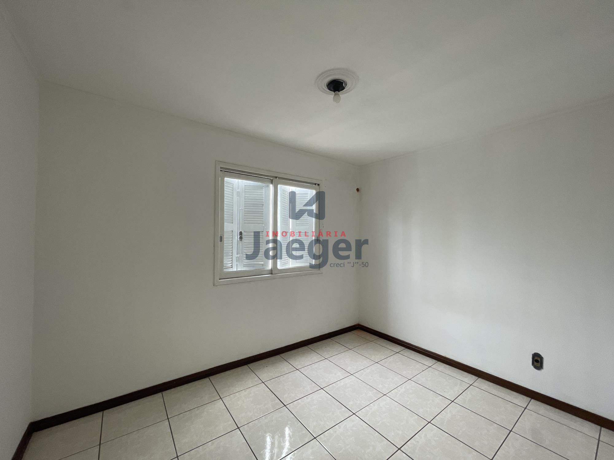 Apartamento à venda com 2 quartos, 78m² - Foto 4