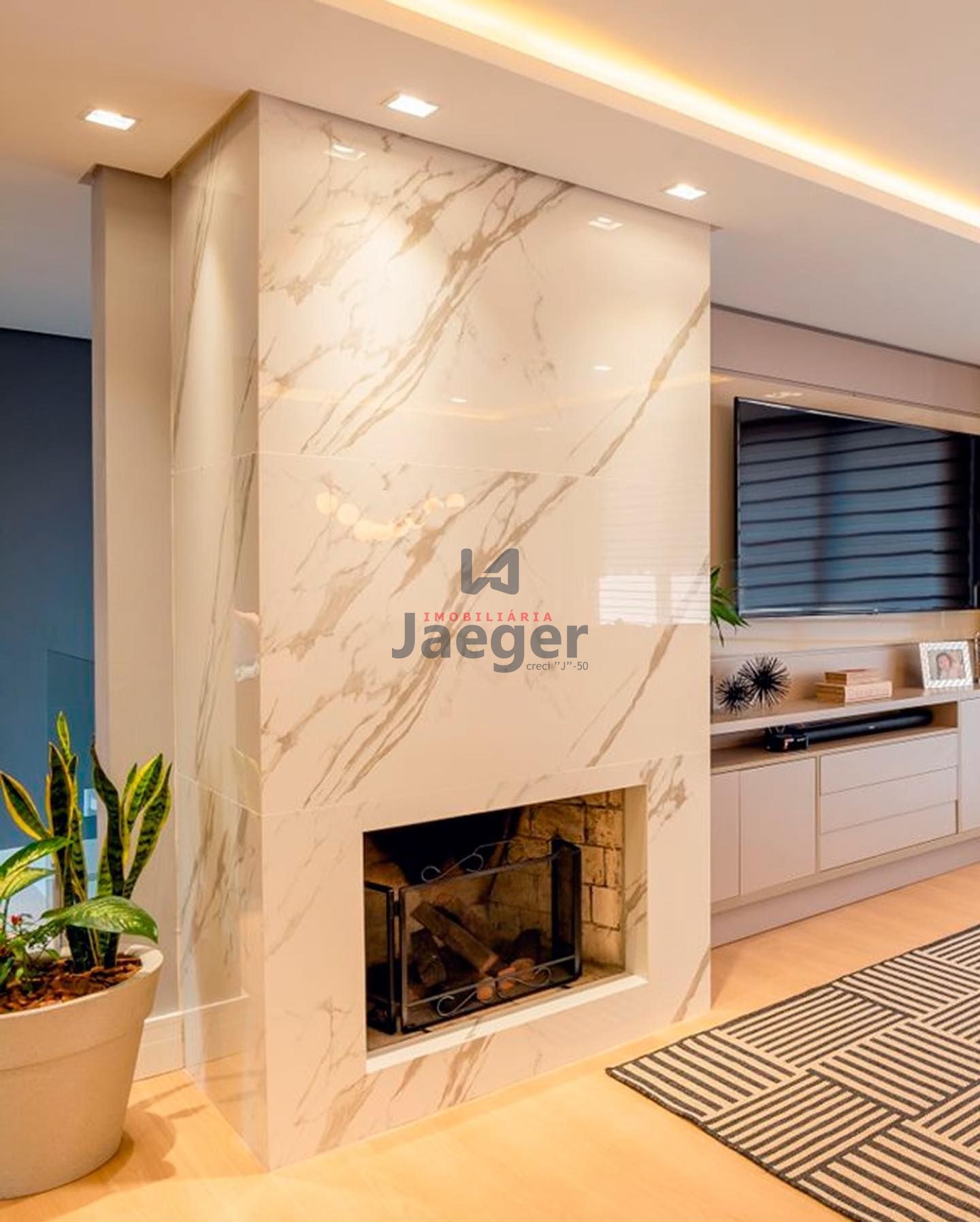 Casa à venda com 4 quartos, 315m² - Foto 4