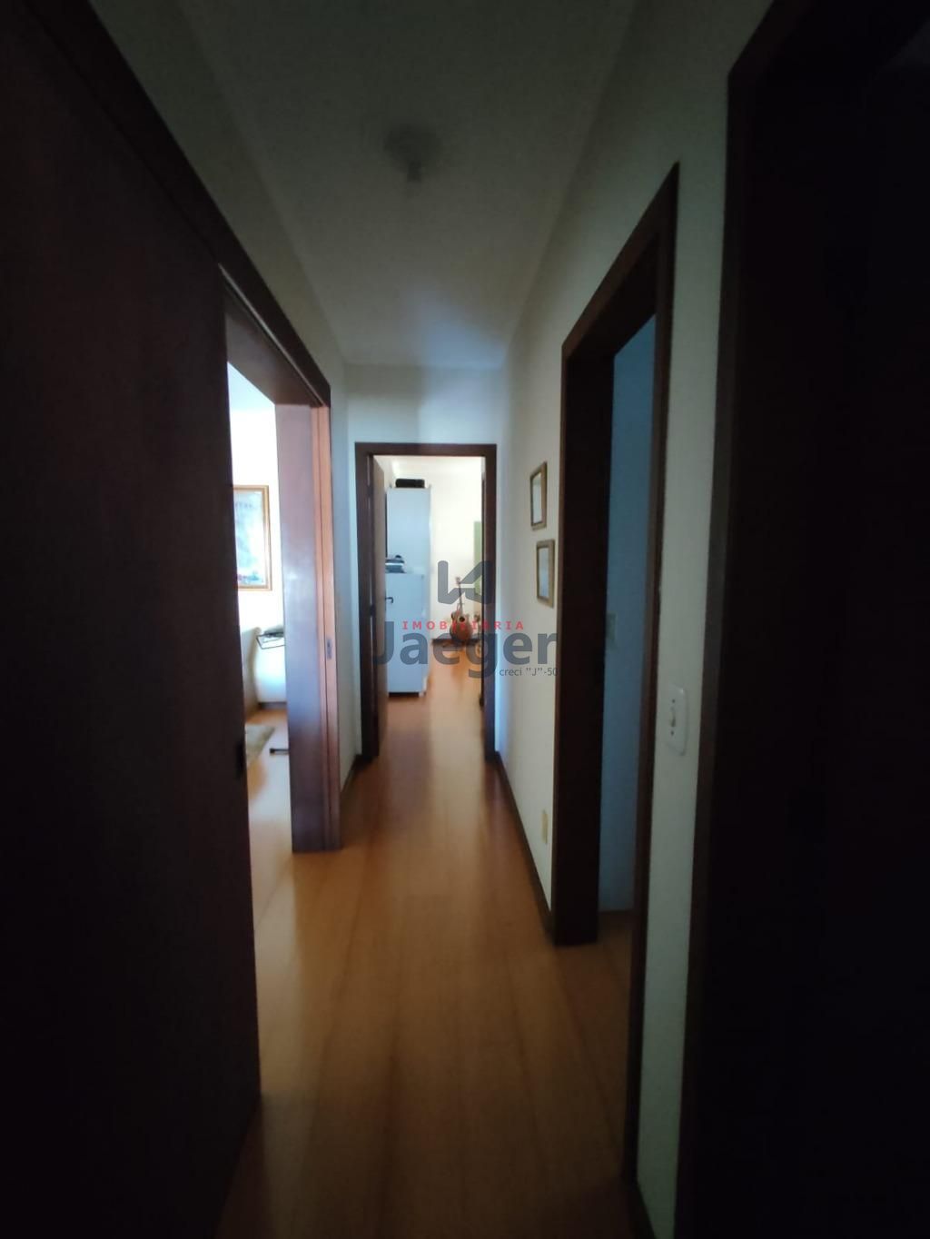 Apartamento à venda com 3 quartos, 135m² - Foto 5