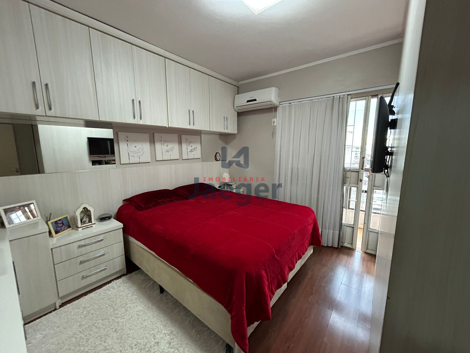 Apartamento à venda com 3 quartos, 145m² - Foto 7