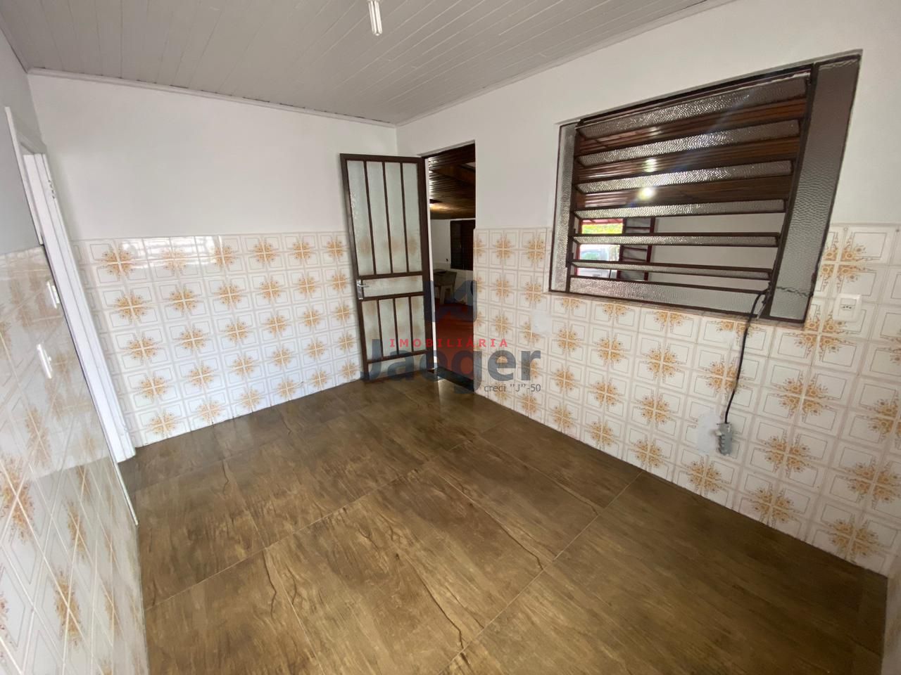 Casa para alugar com 3 quartos, 80m² - Foto 4