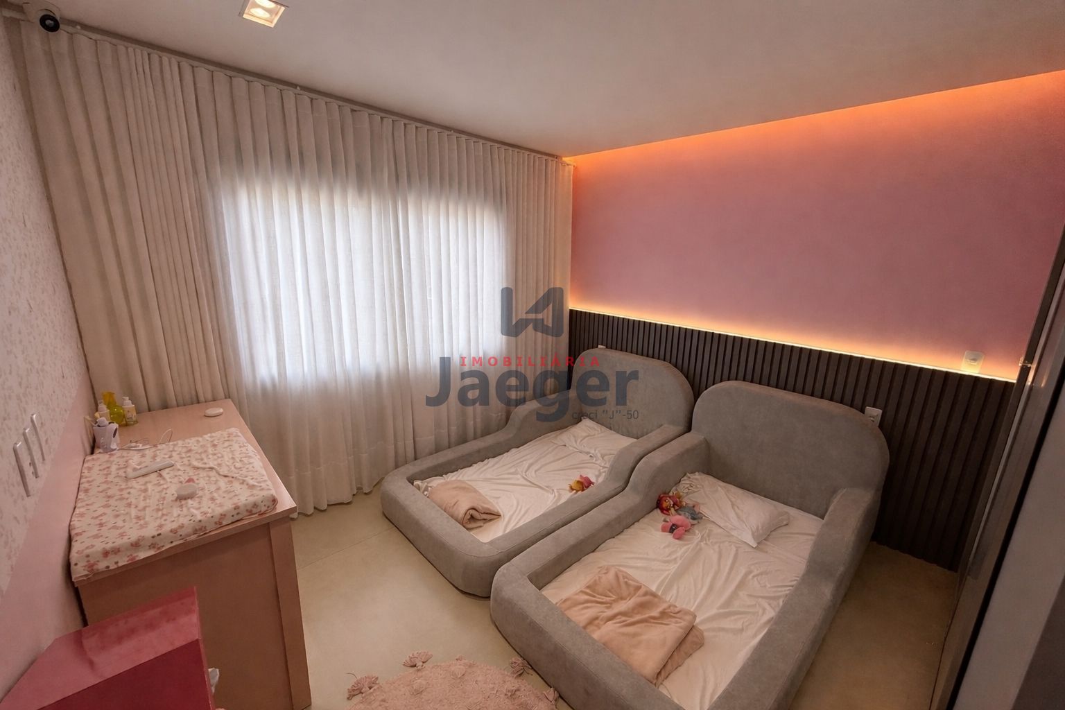 Casa, 3 quartos, 261 m² - Foto 11