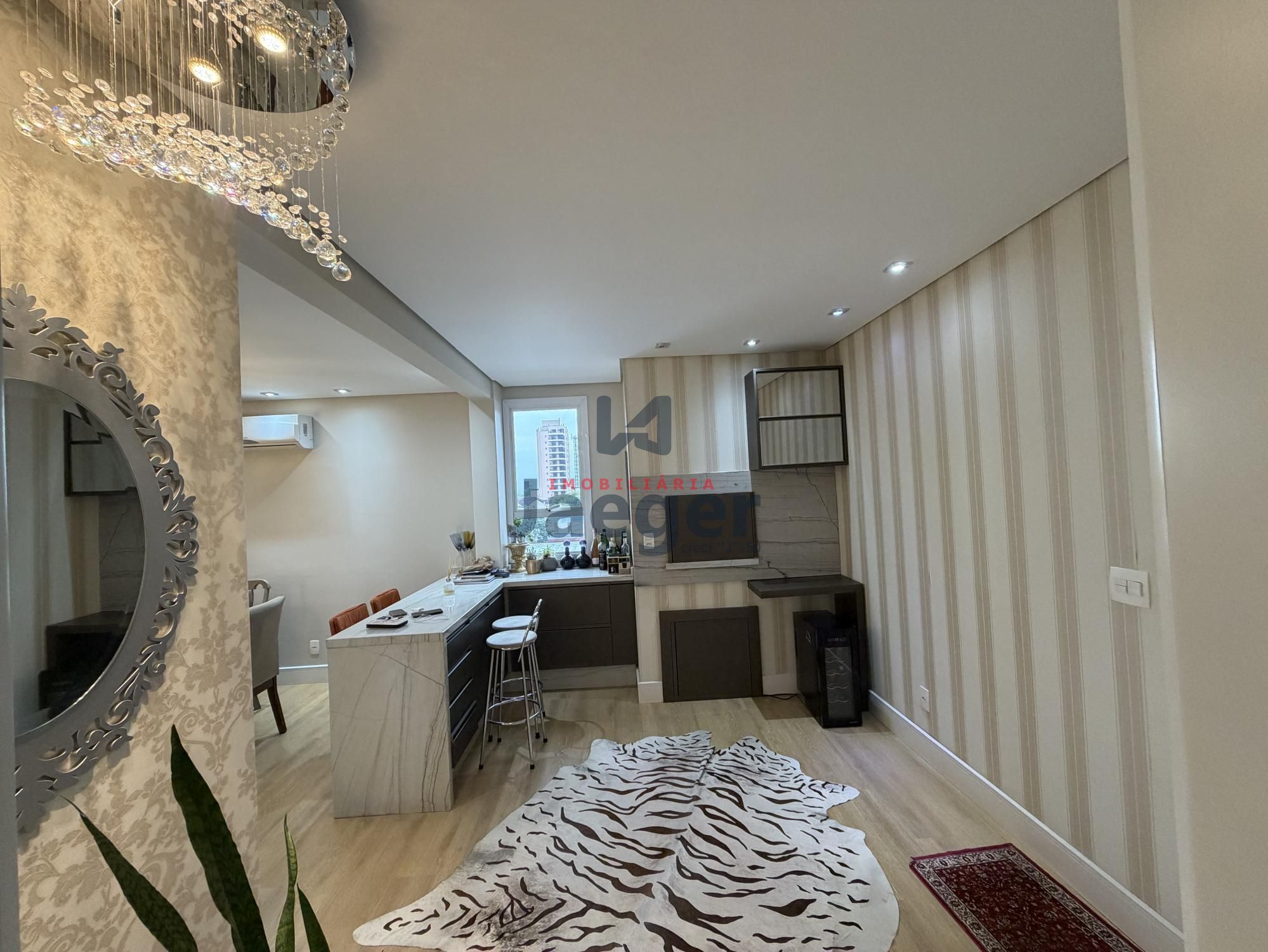 Apartamento, 3 quartos, 131 m² - Foto 2