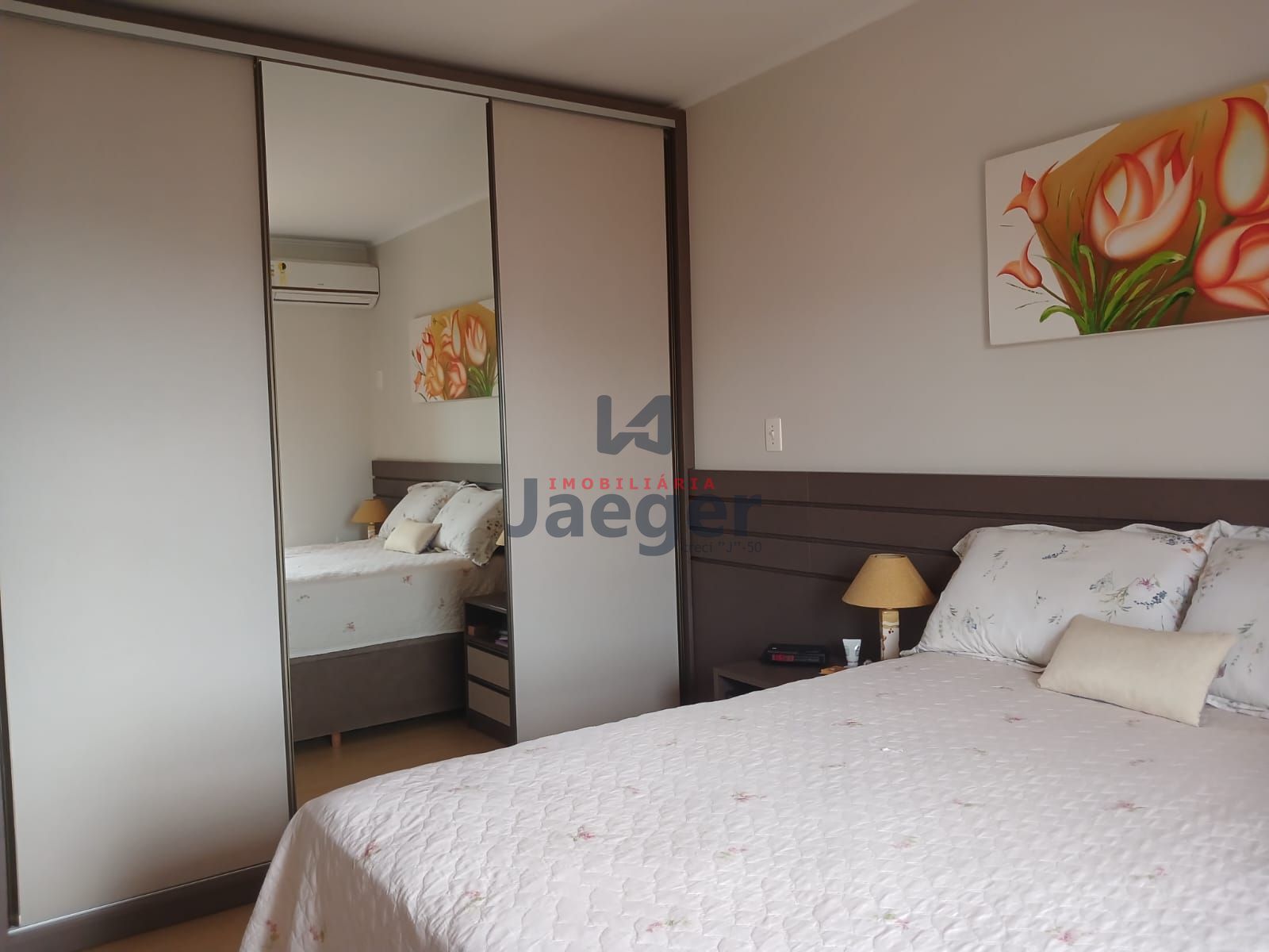 Apartamento à venda com 3 quartos, 127m² - Foto 4