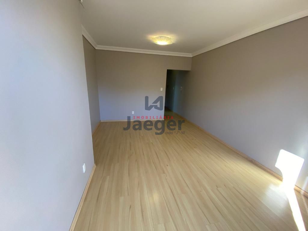 Apartamento à venda com 2 quartos, 75m² - Foto 8