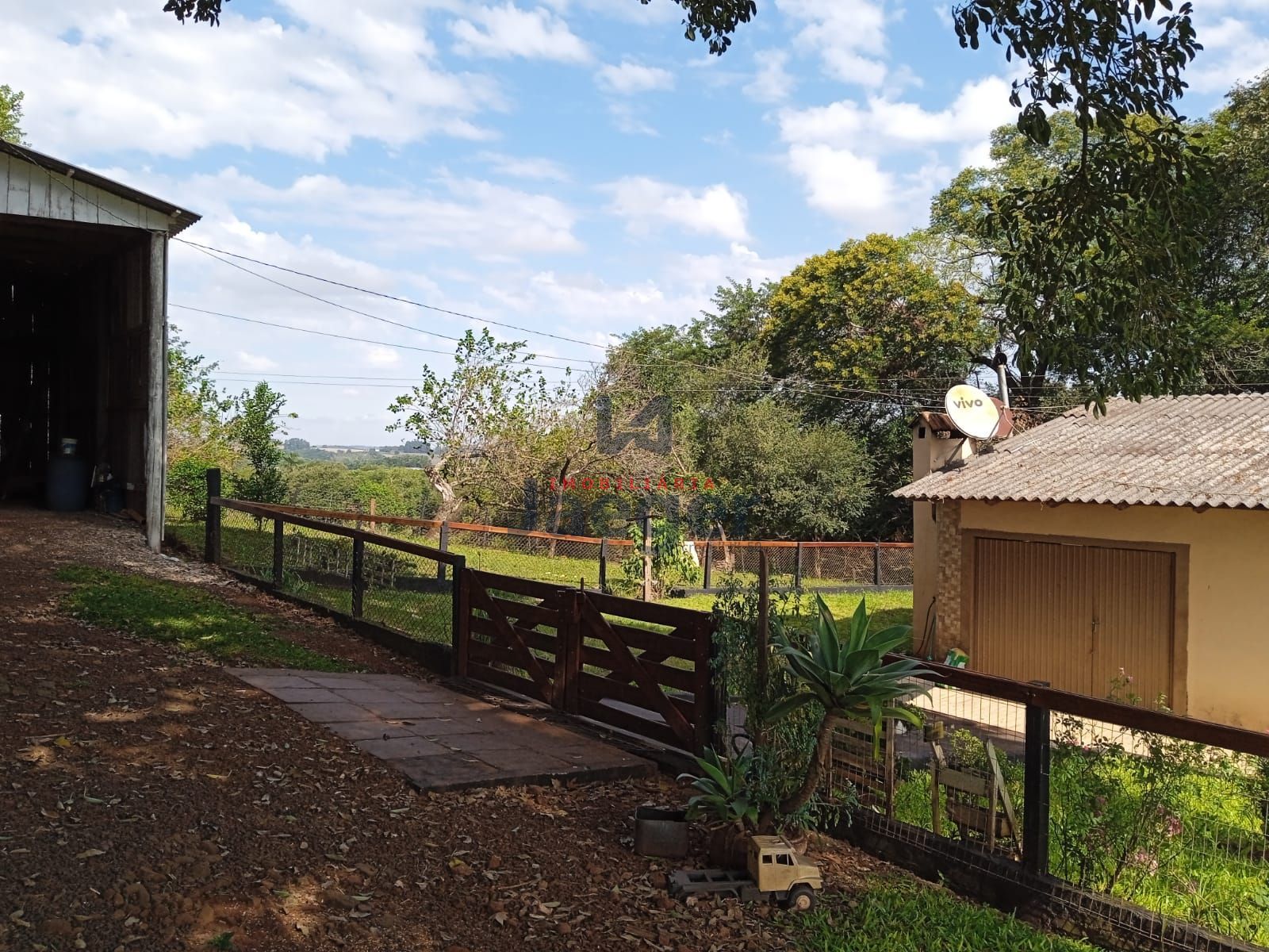 Fazenda à venda com 3 quartos, 15000m² - Foto 9