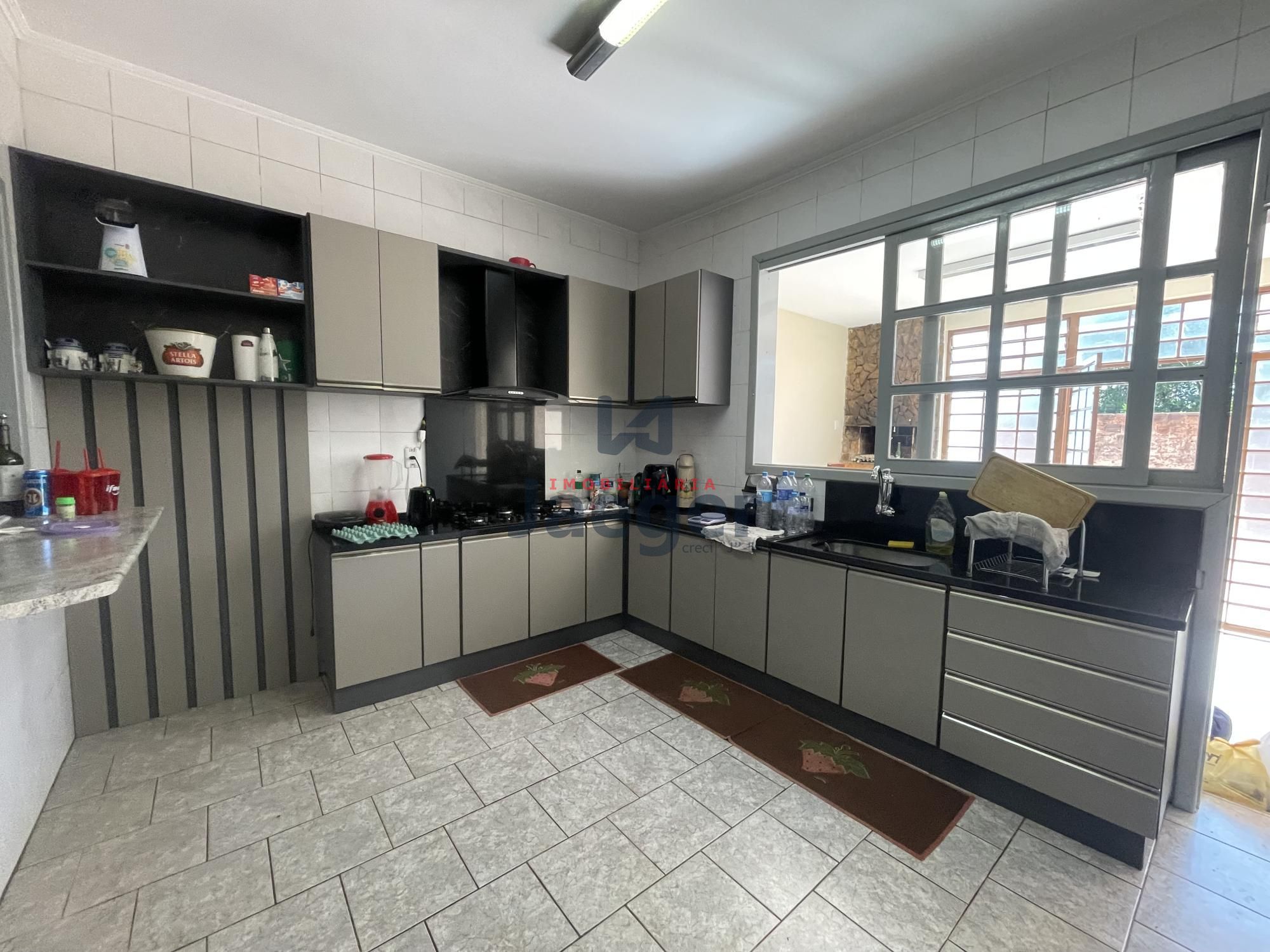 Apartamento à venda com 3 quartos, 137m² - Foto 9