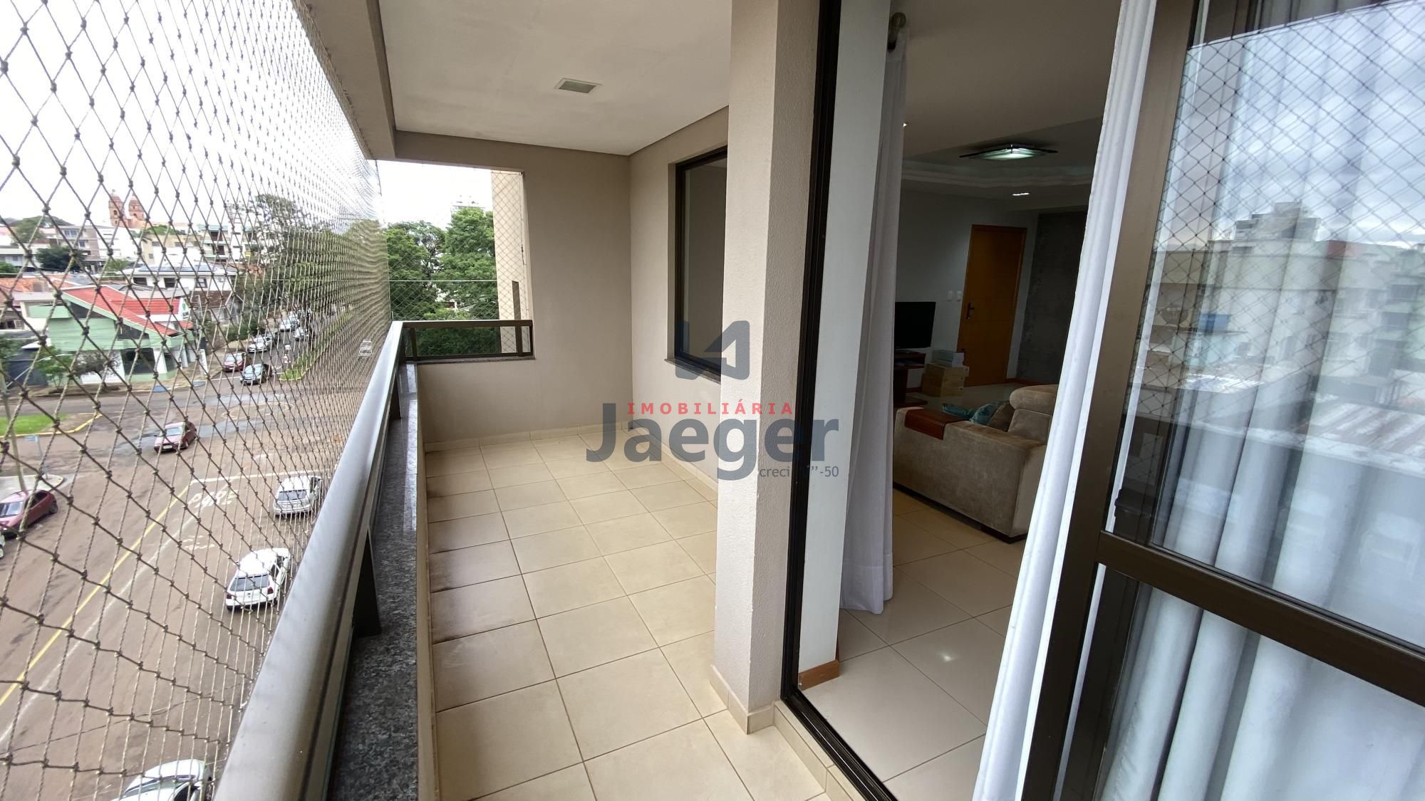 Apartamento à venda com 3 quartos, 226m² - Foto 6