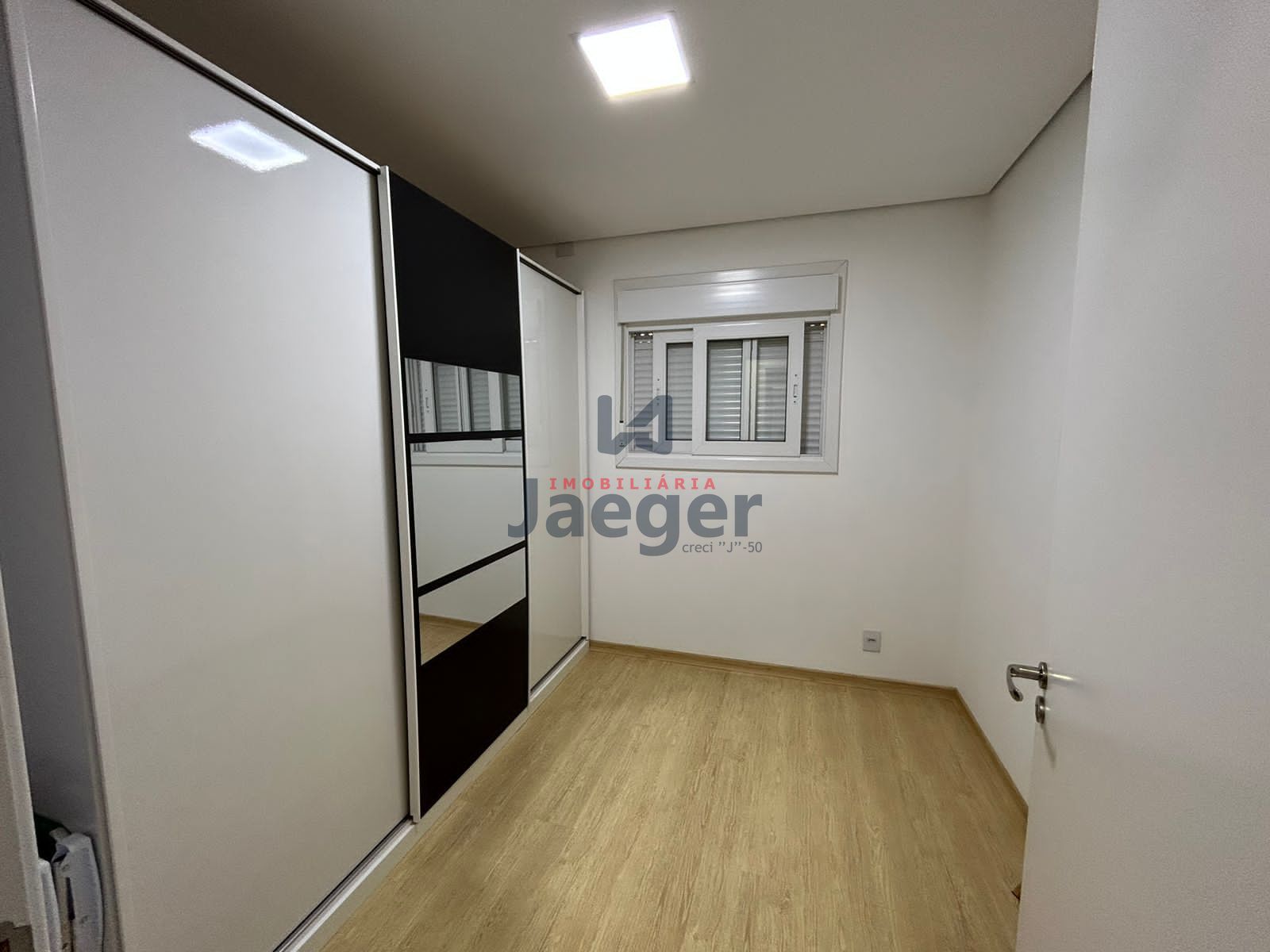 Apartamento à venda com 2 quartos, 56m² - Foto 14