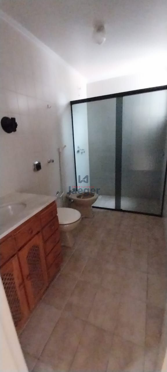 Apartamento à venda com 3 quartos, 130m² - Foto 12