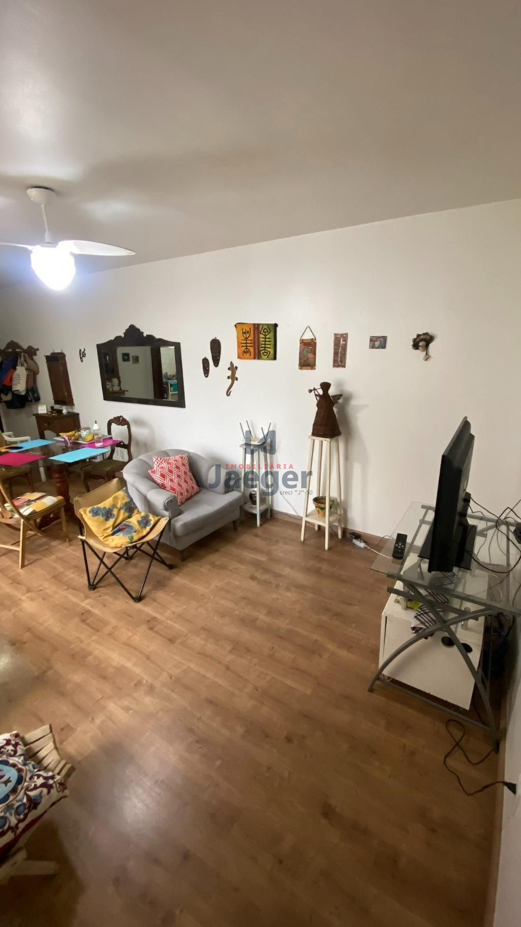 Apartamento à venda com 3 quartos, 95m² - Foto 4